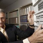 Penemuan Internet, Revolusi Informasi dan Komunikasi